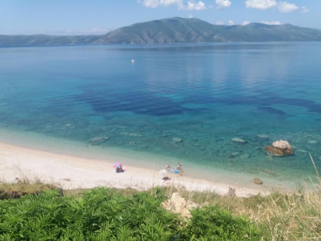 Pinegroove Hostel Vlora Esterno foto