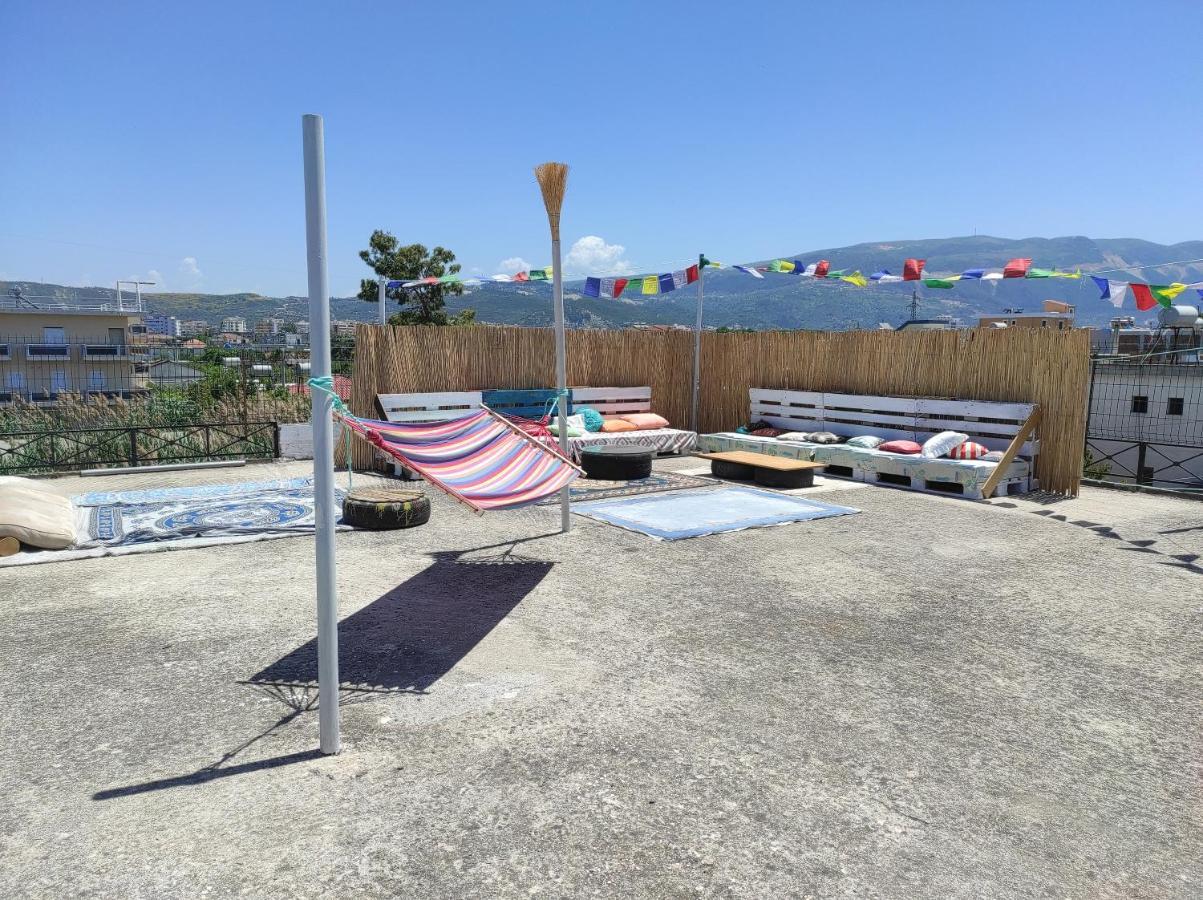 Pinegroove Hostel Vlora Esterno foto